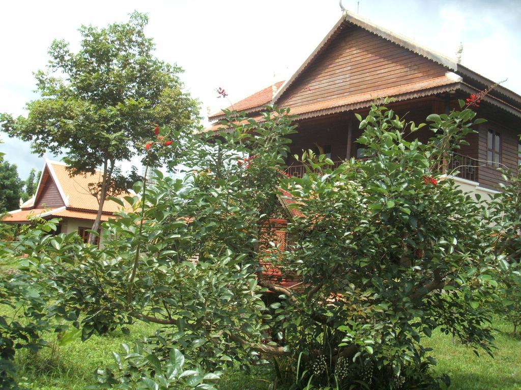 Green Plateau Lodge Banlung Exterior foto